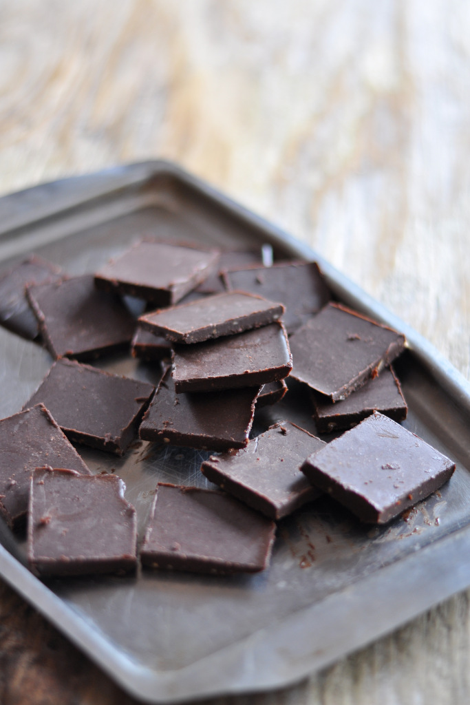 Make your own raw chocolate